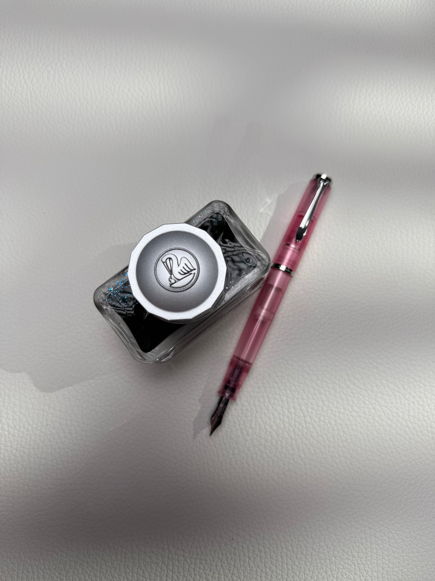 Einzelstück: Pelikan Classic M205 & Edelstein Ink Rose Quartz Edition