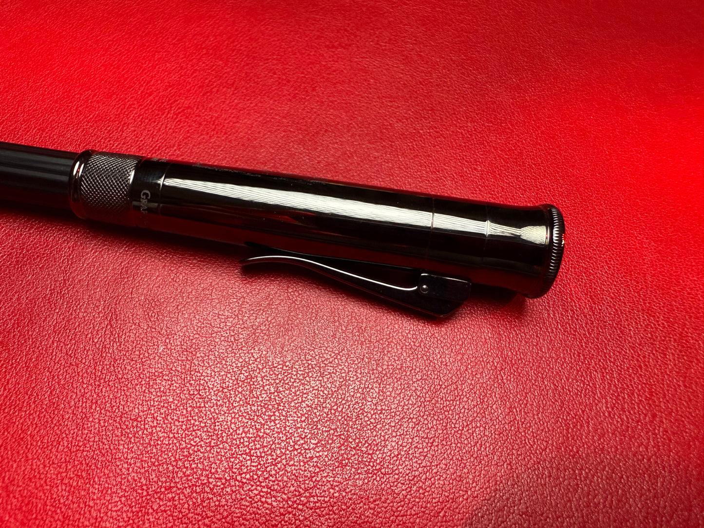 Einzelstück: Graf von Faber-Castell Perfekter Bleistift Magnum Black Edition