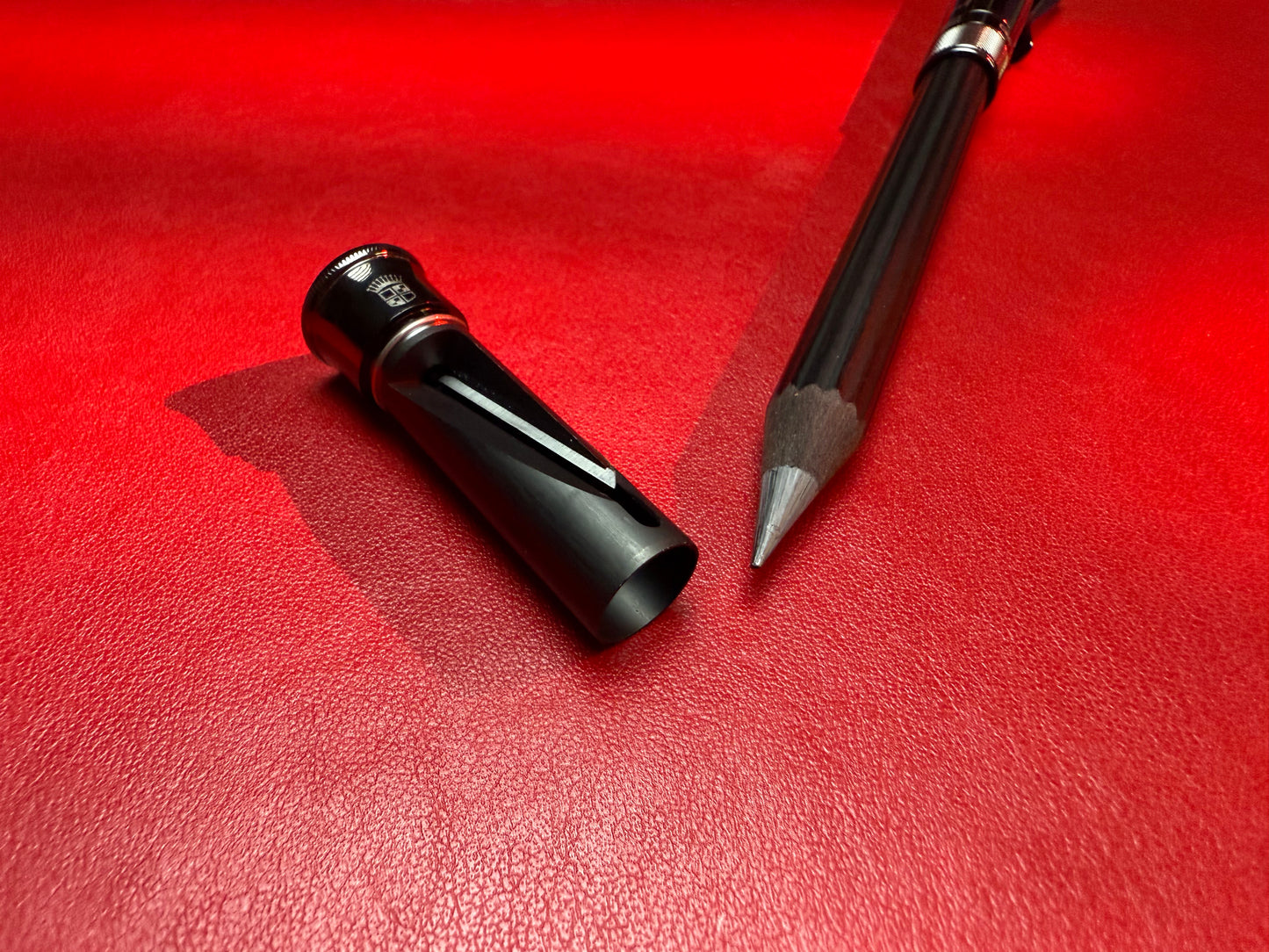 Einzelstück: Graf von Faber-Castell Perfekter Bleistift Magnum Black Edition