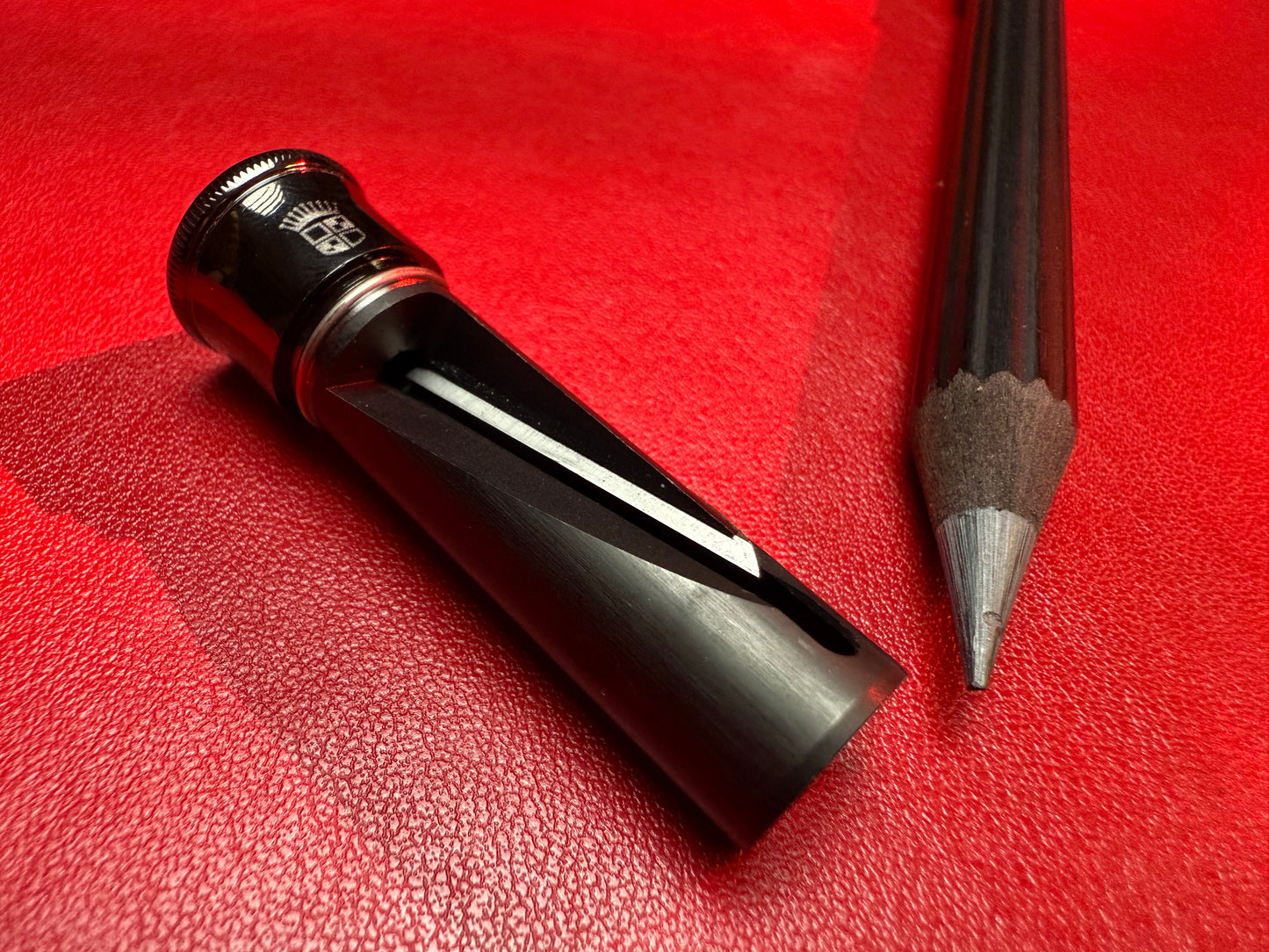 Einzelstück: Graf von Faber-Castell Perfekter Bleistift Magnum Black Edition